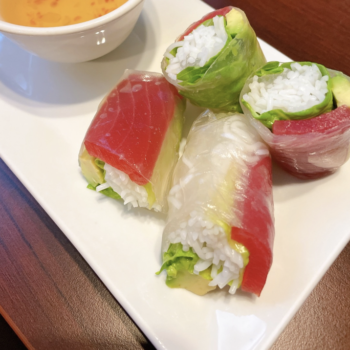 the tuna avocado spring roll from Jazmine Cafe
